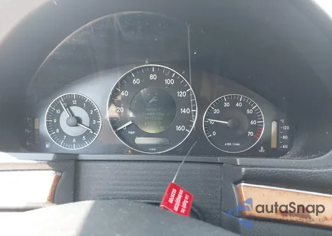 2008 Mercedes-Benz E 350 4Matic z USA, uszkodzony, nr VIN WDBUF87X28B307220